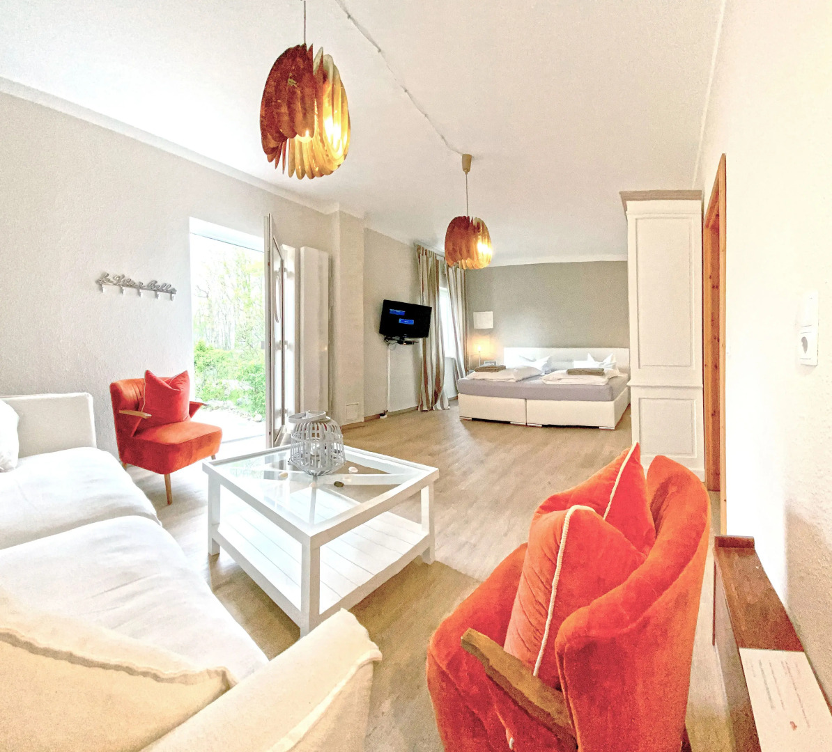 feels Beach Club Hotel