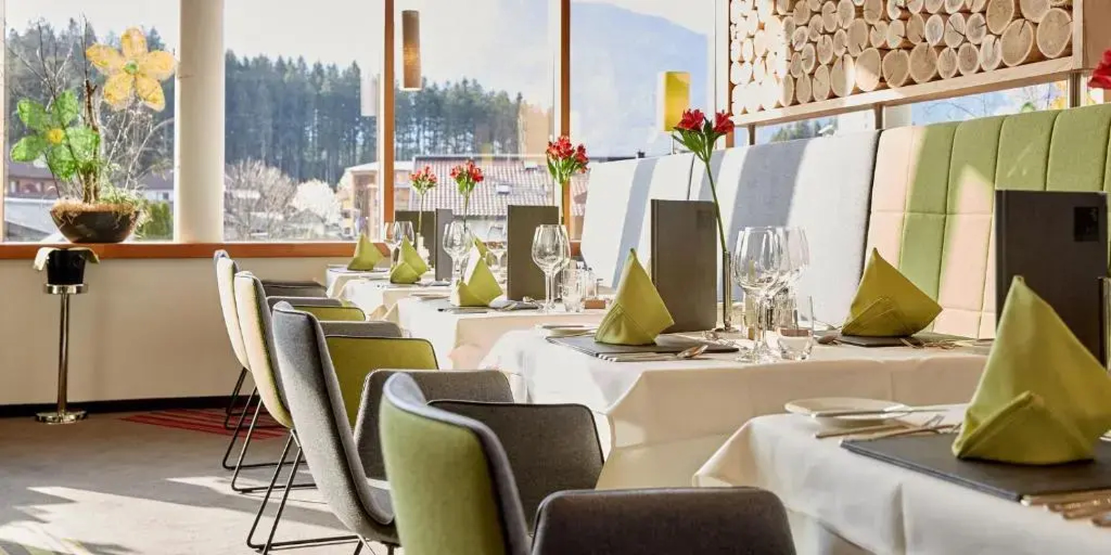 DAS SIEBEN ****s - Adults Only