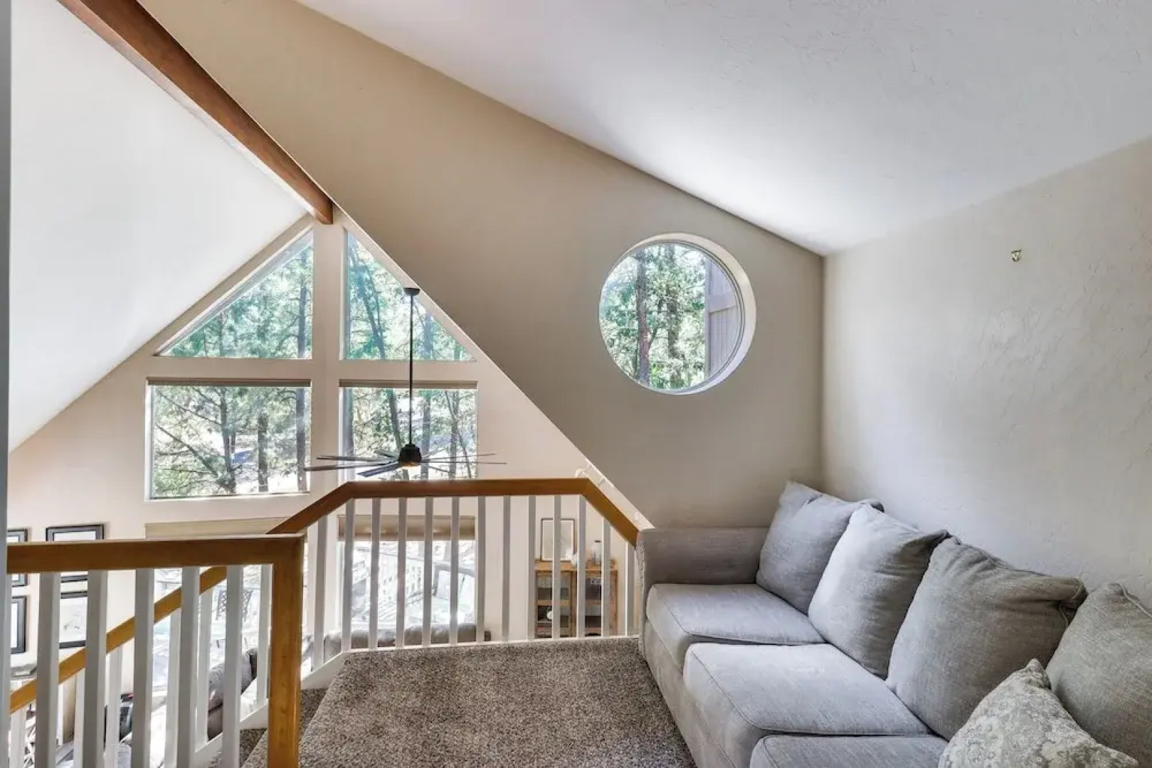 Deck + Game Room: Lakeside 'blue Jay Chalet' Cabin