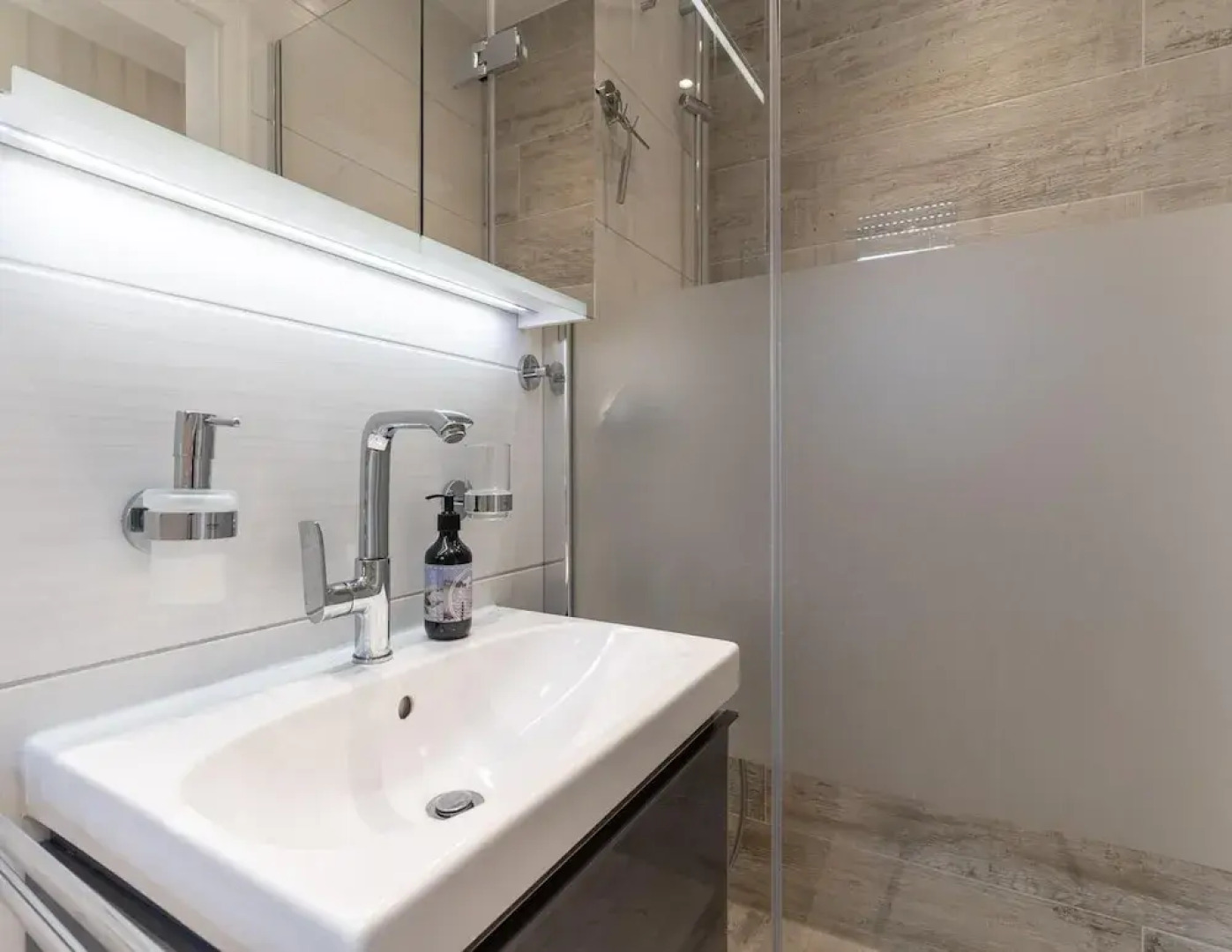 Apartment in Westerdeichstrich Near North Sea