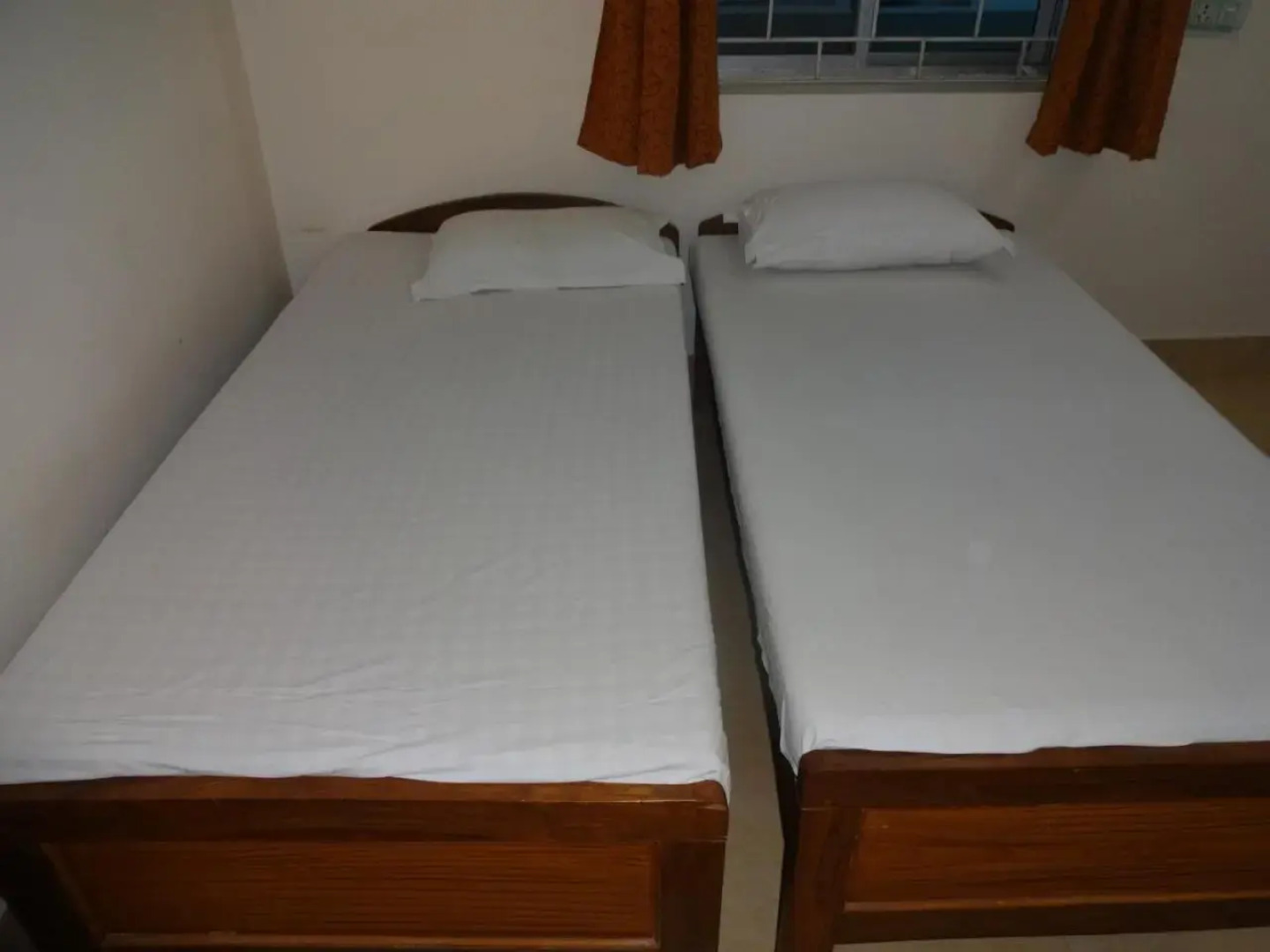 Harsh & Yash Guest House