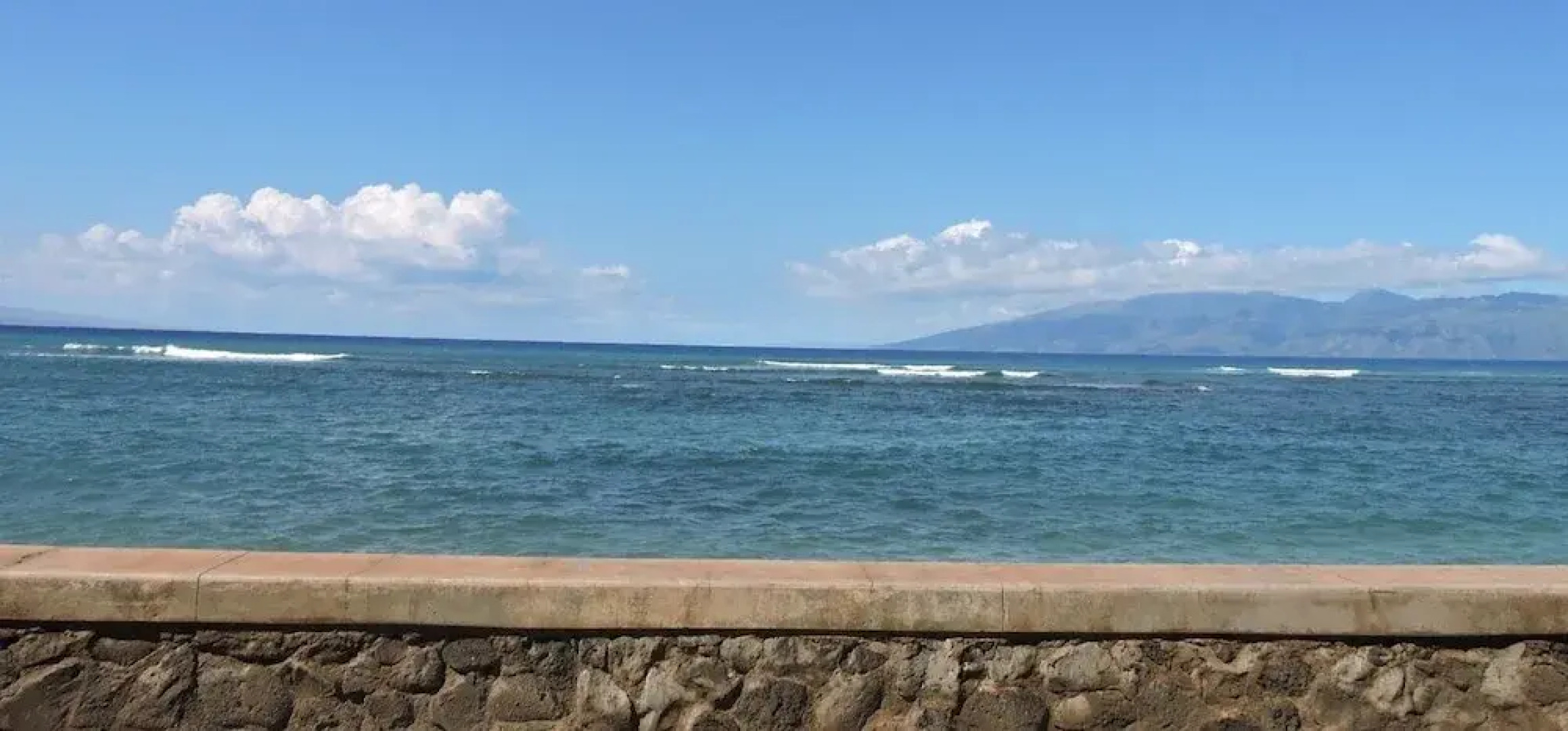 Pohailani #102 Studio Bedroom Condo by RedAwning