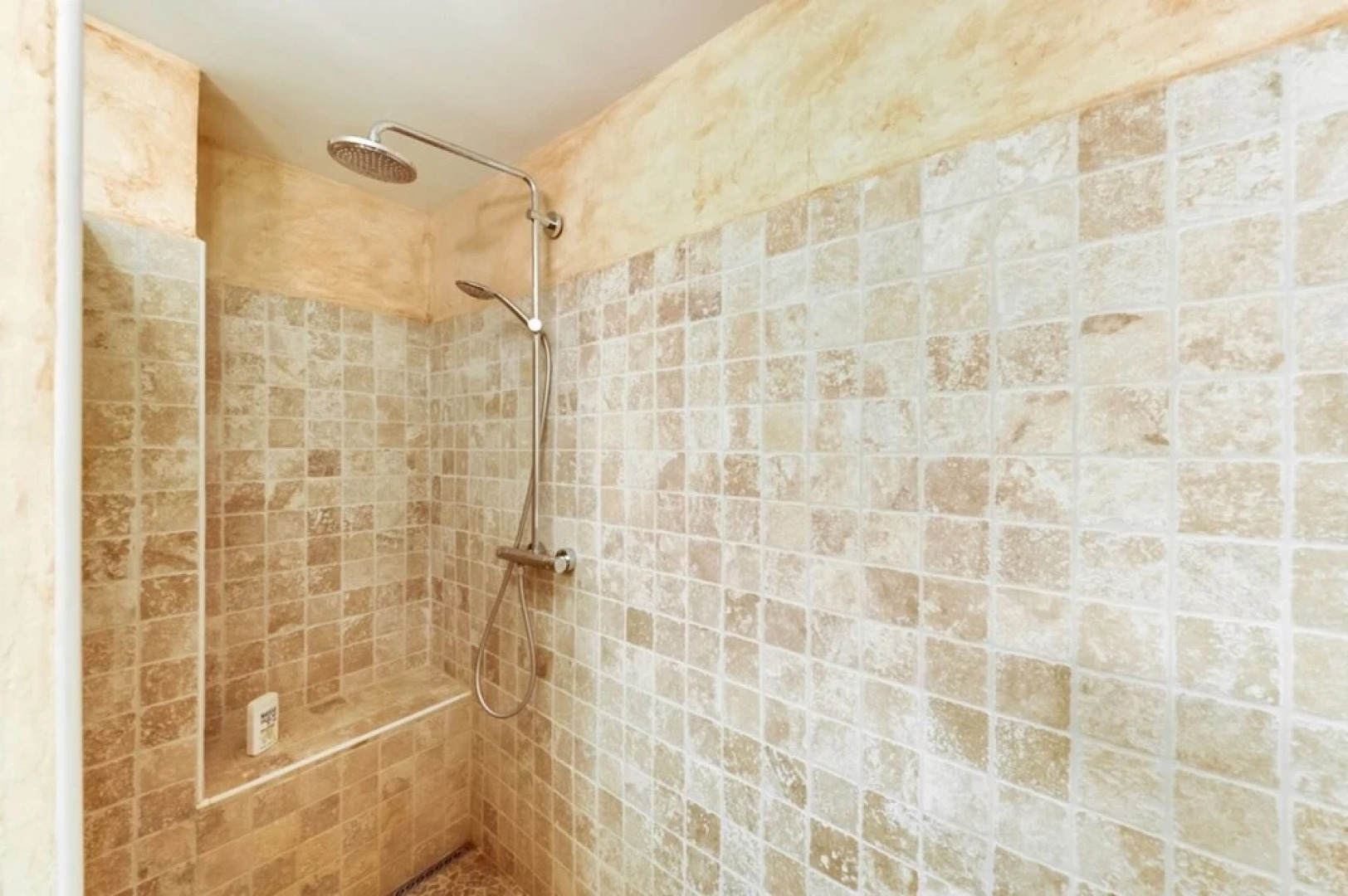 House With 3 Bedrooms in Saignon, With Wonderful Mountain View, Furnis