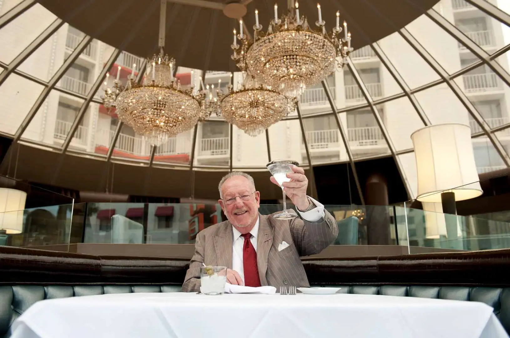 Отель Plaza and Casino