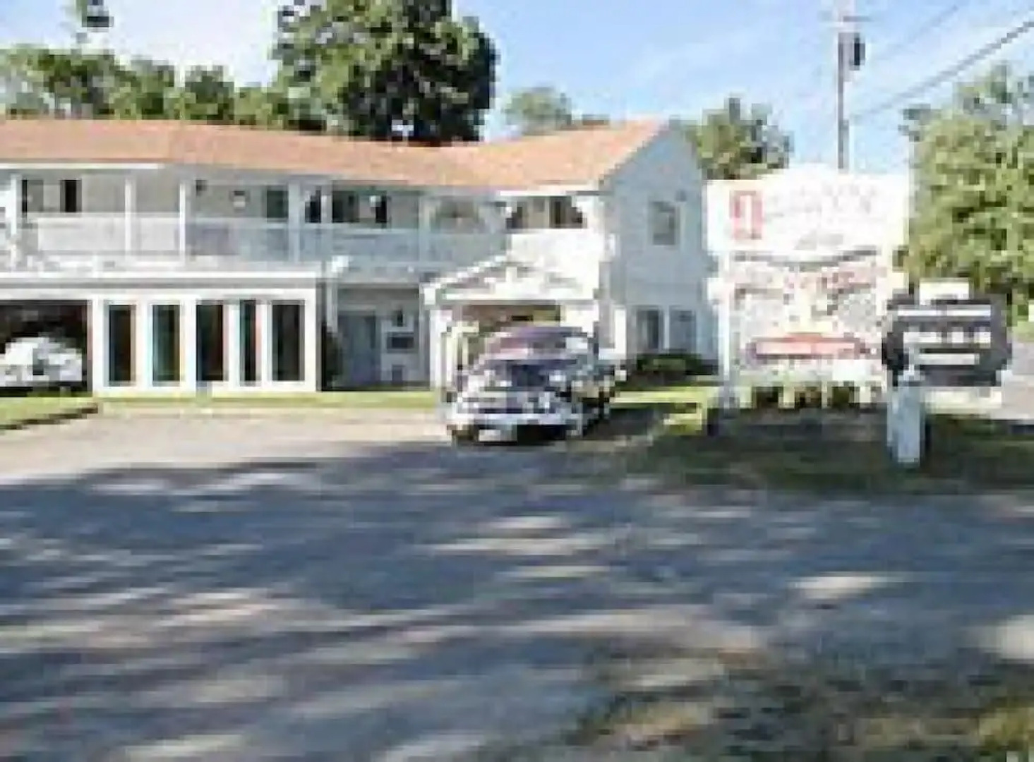 Jenny's Country Manor