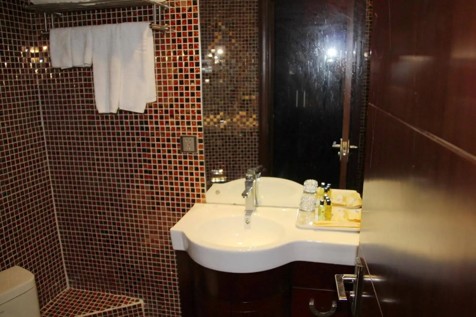 Yading Shanhui Holiday Hotel - Huizhou