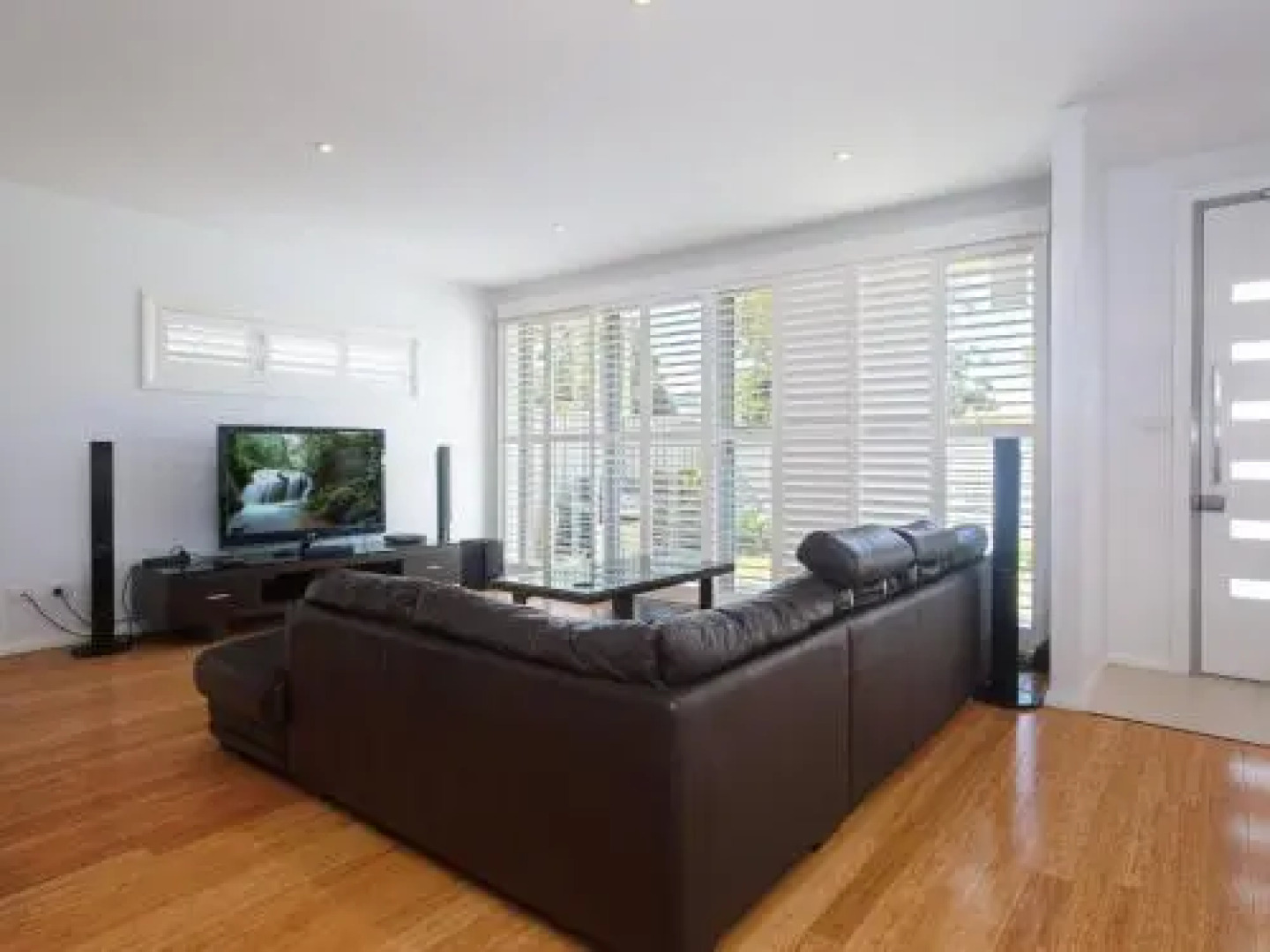 7a Judith Street - stunning duplex with ducted air conditioning