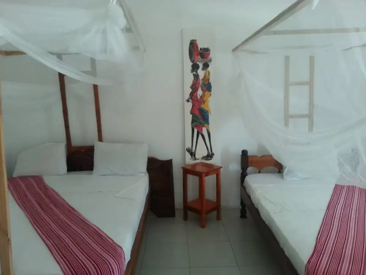 Ebony & Ivory Bungalows