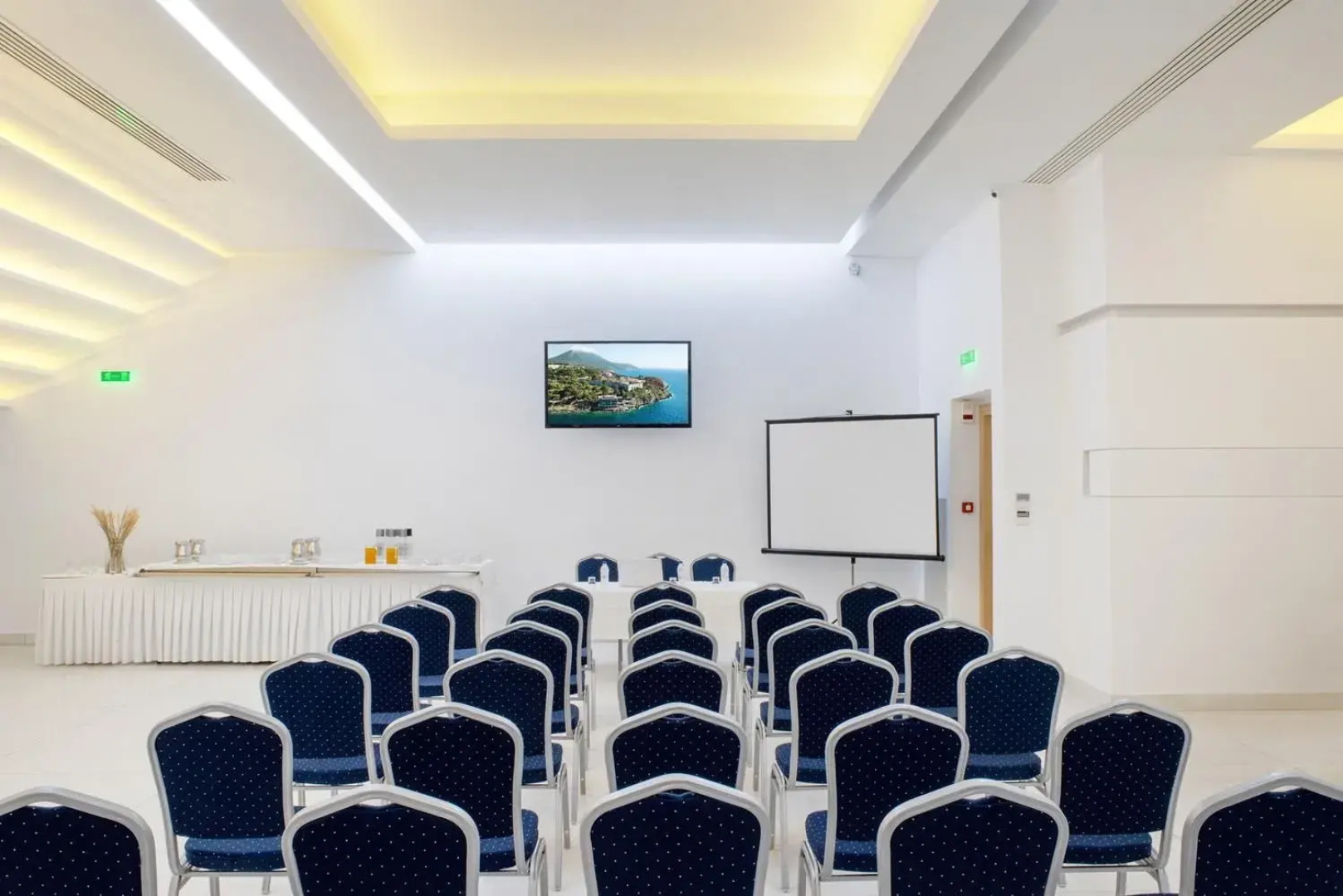Karalis City Hotel