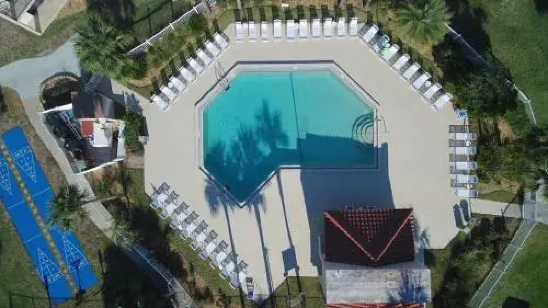 Ocean Village Club P19