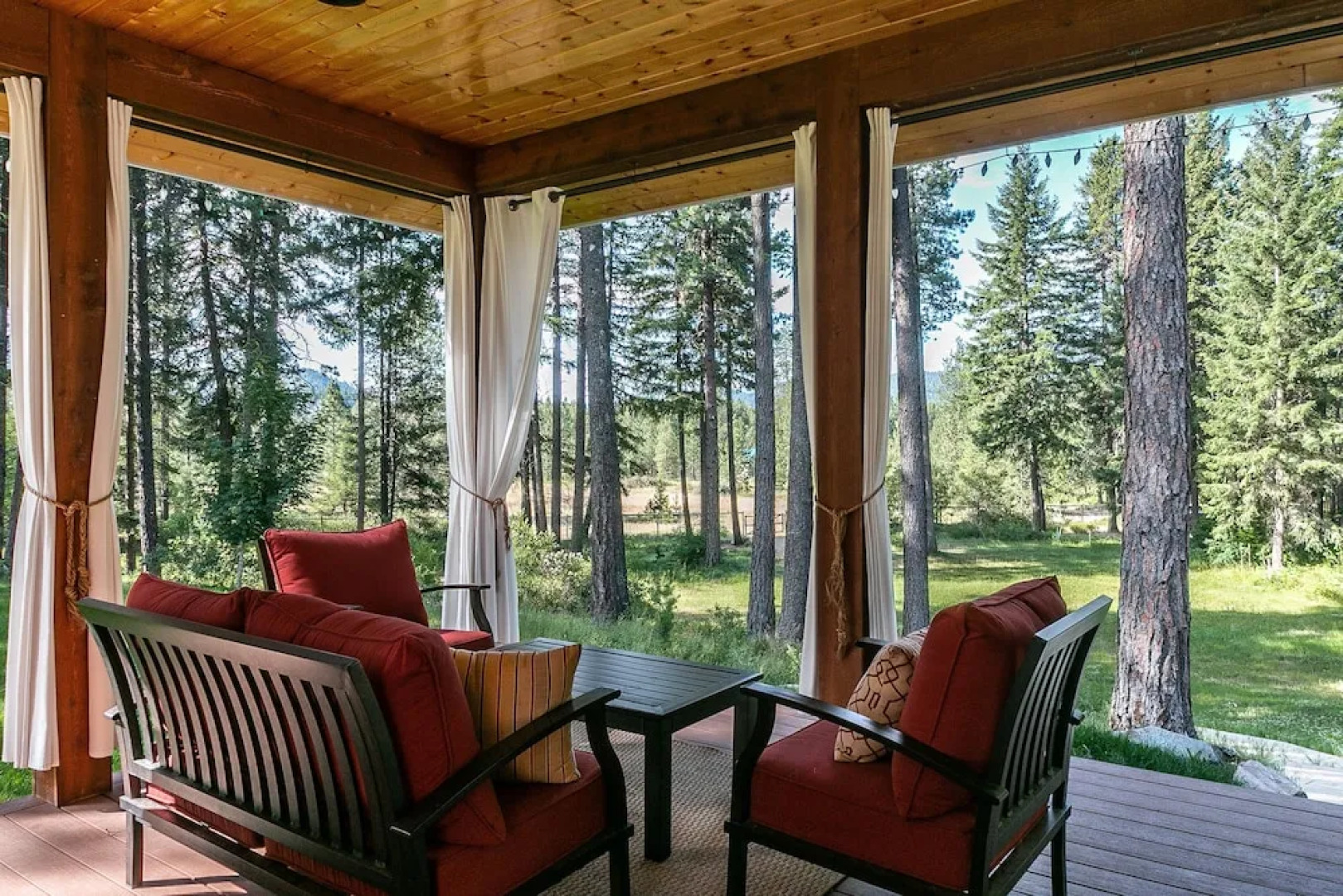 Meadow Wood Lodge in Shugart Flats