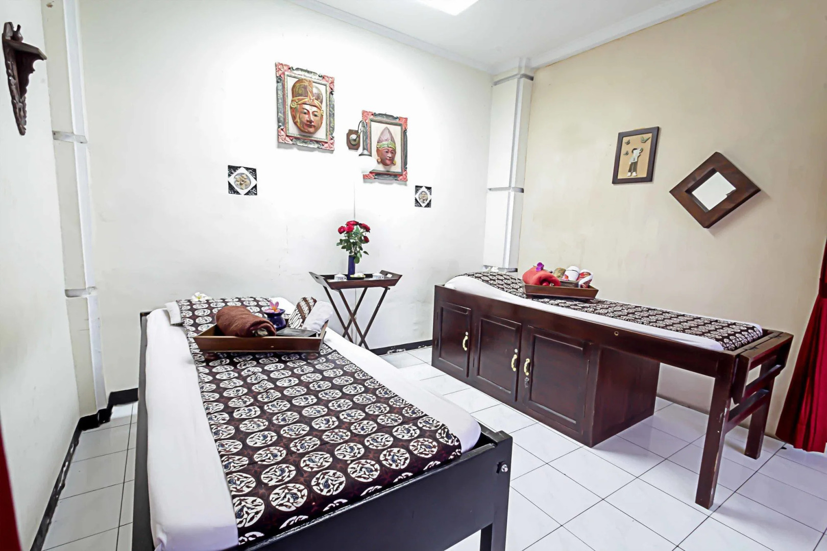 Royal Hotel and Villa Batu