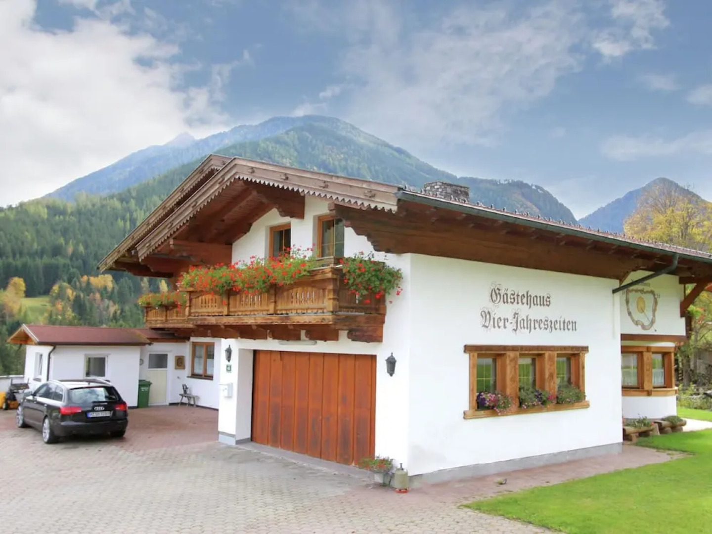 Sunlit Apartment near Ski Area in Schladming