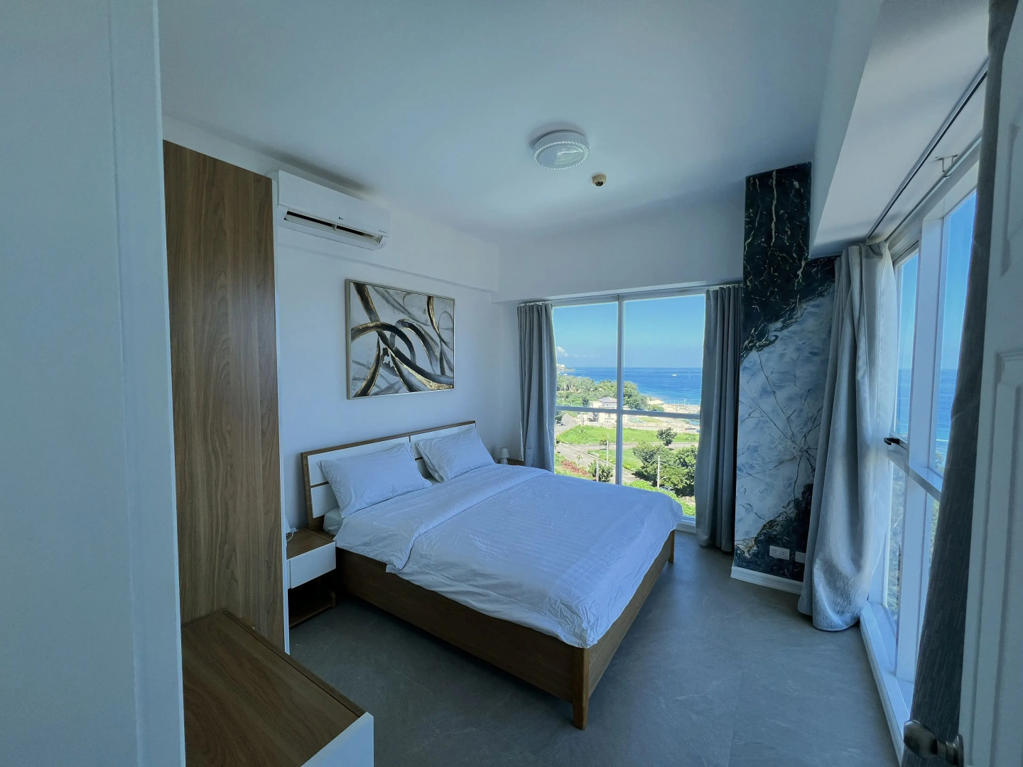 La Mirada Residences