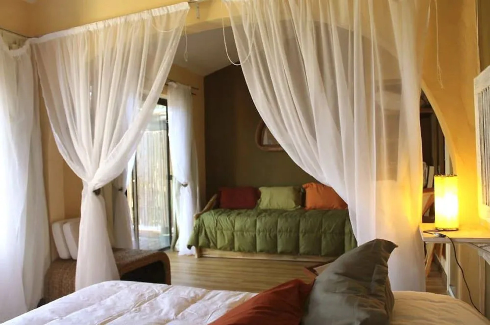 El Sol De Las Grutas