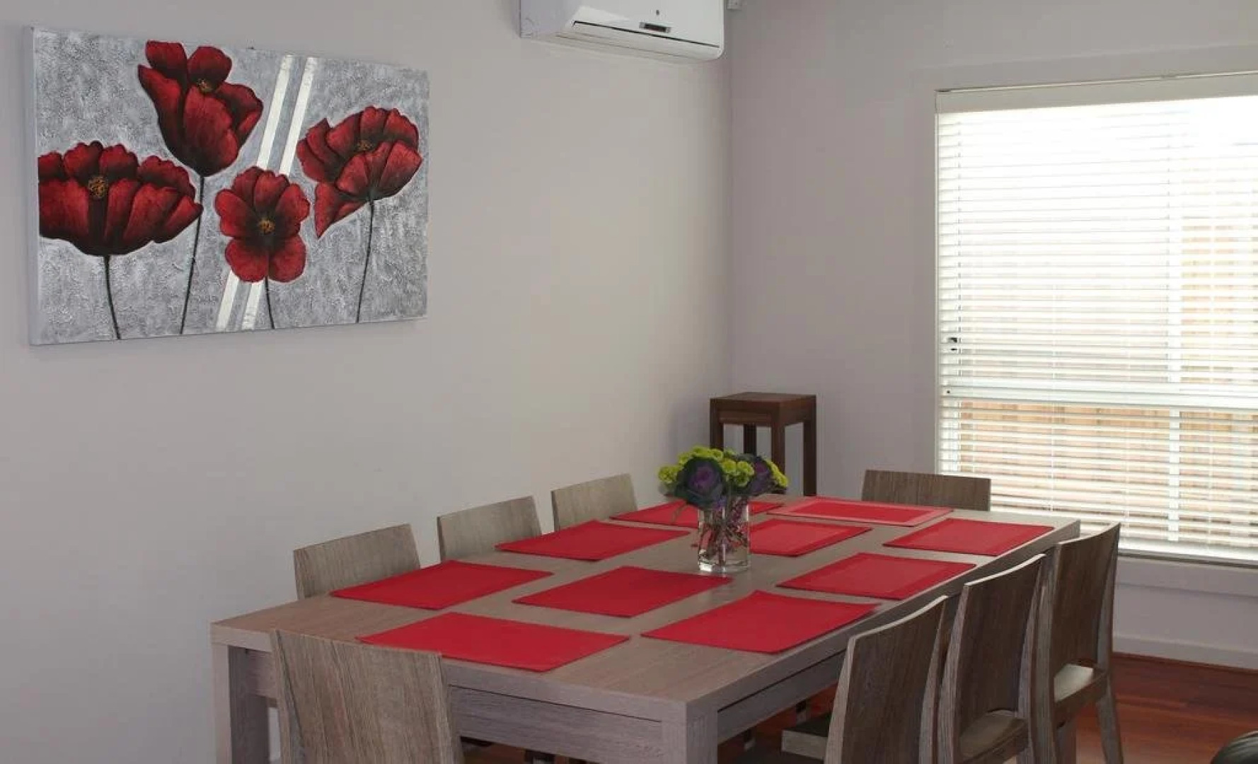 Serviced Houses - Villa Hodgkinson