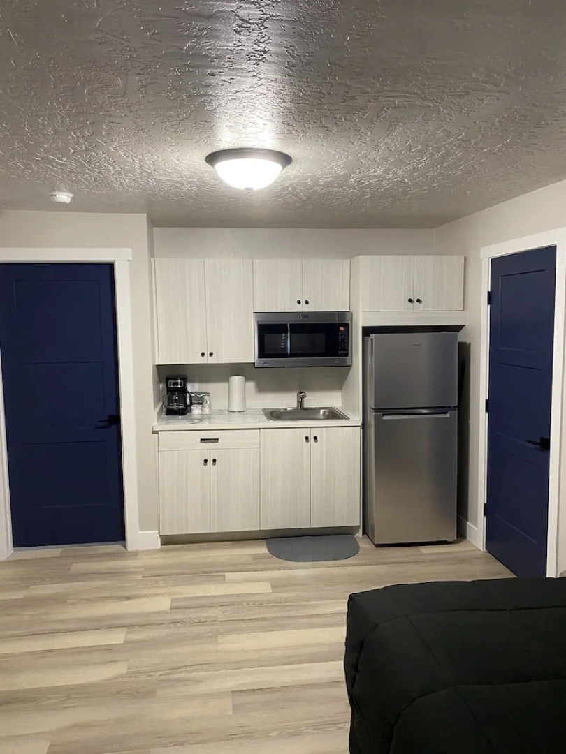 CB&M Executive Suites