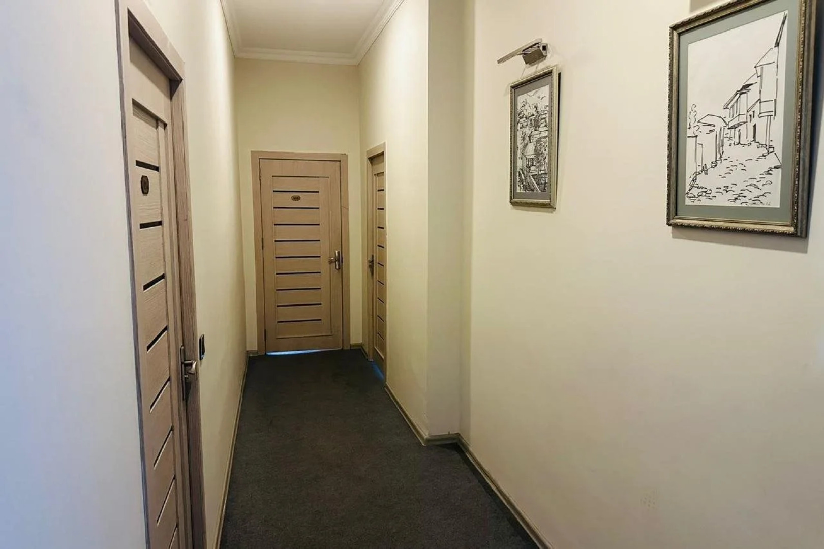 Отель A&H Baku Center Inn