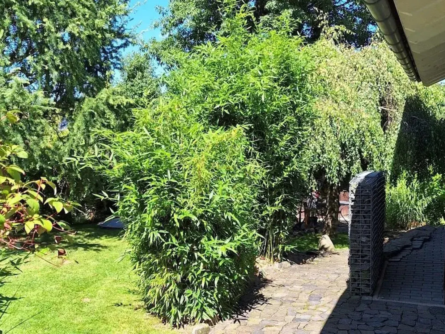 Cozy Holiday Home in Willersdorf with Pond