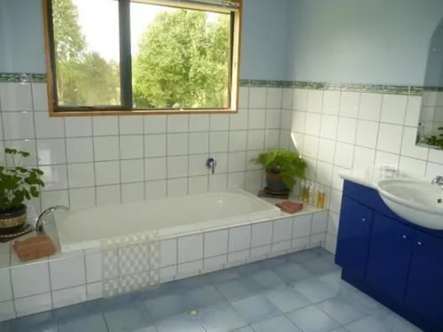 Ribbonwood Retreat B & B