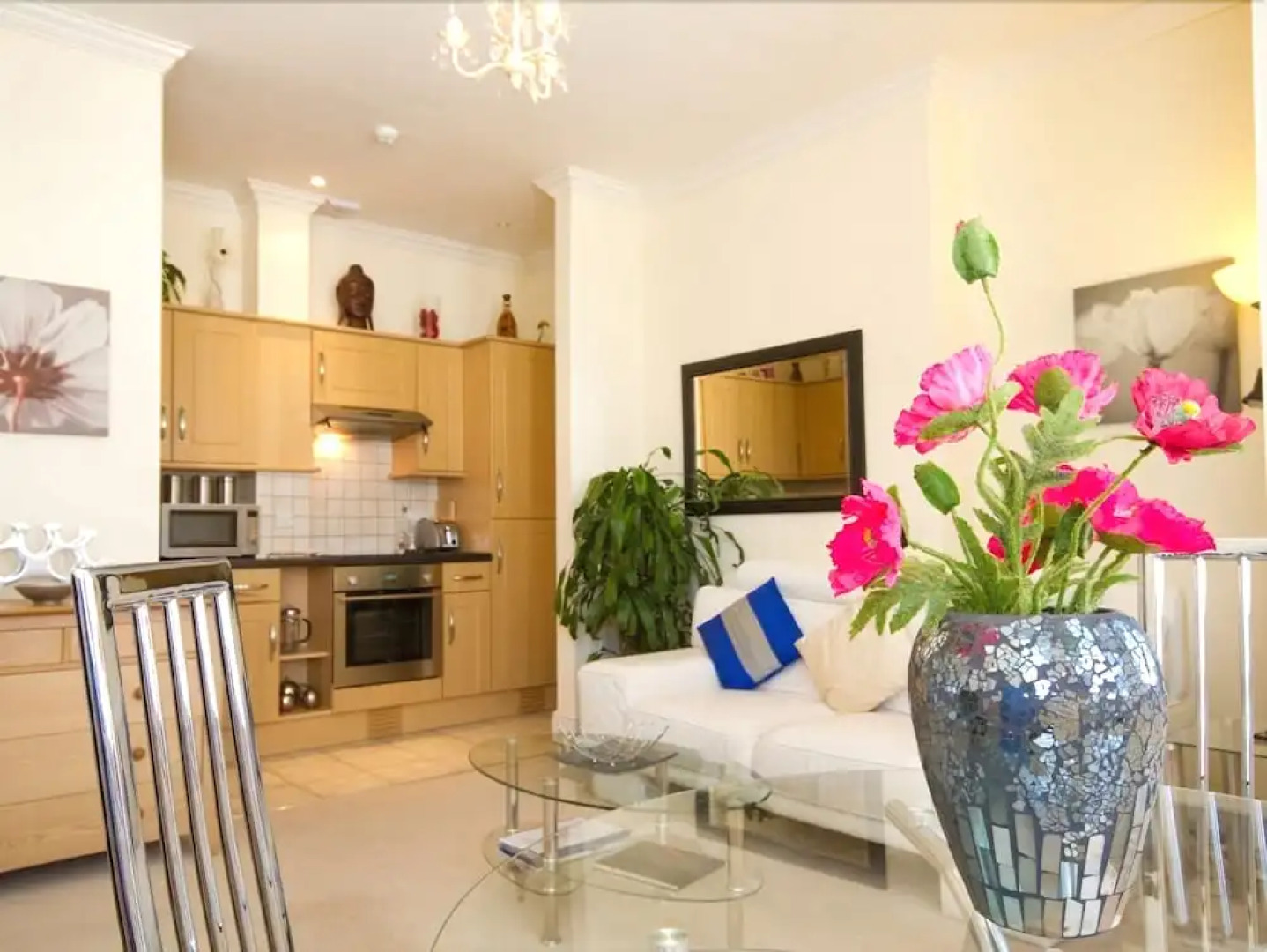 Devonshire Apartment