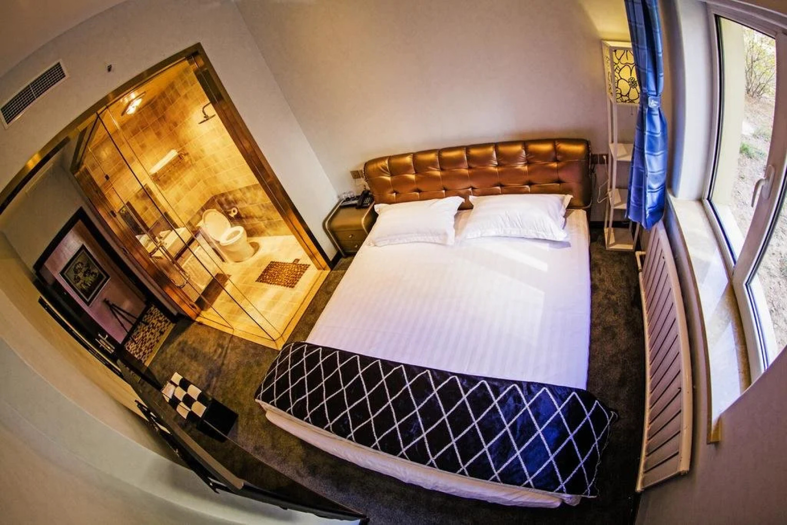 Dalian 1219 Theme Hotel