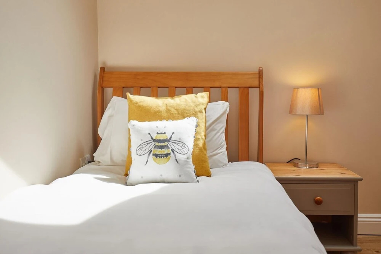 Host Stay Holly Brook Barn