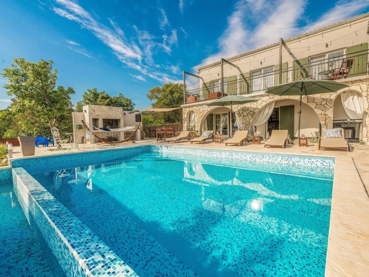 Beautiful Stone Villa With Private Infinity Pool and a Fascinating sea View