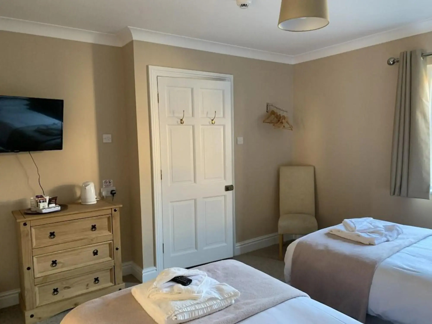 Lakeside Lodge Golf and Country Club