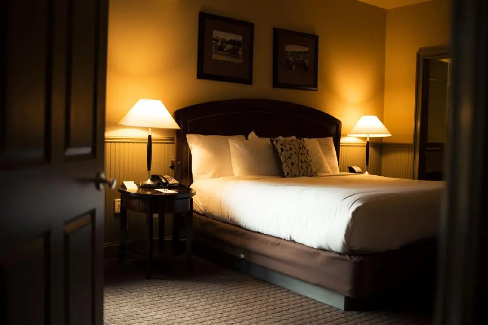 Longfellows Inn and Restaurant