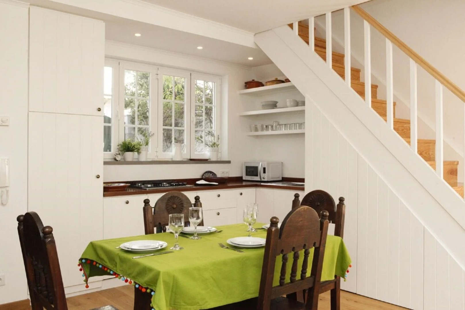 Cushy Apartment with garden in Estoril