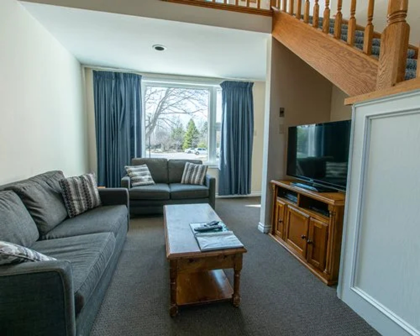 Simcoe Condo 125 At The Georgian Bay Hotel, Collingwood, Canada