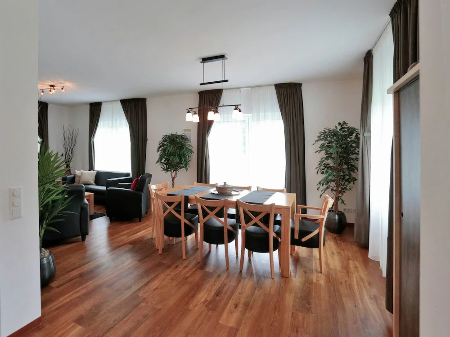 Beautiful Villa with Garden near Ski Area in Kustelberg