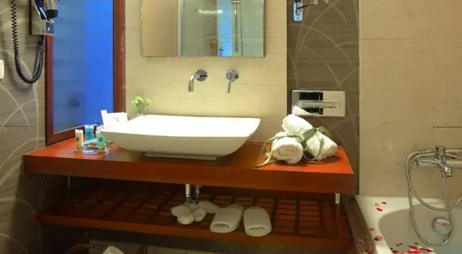 Minoa Palace Resort & Spa - Imperial Beach Wing