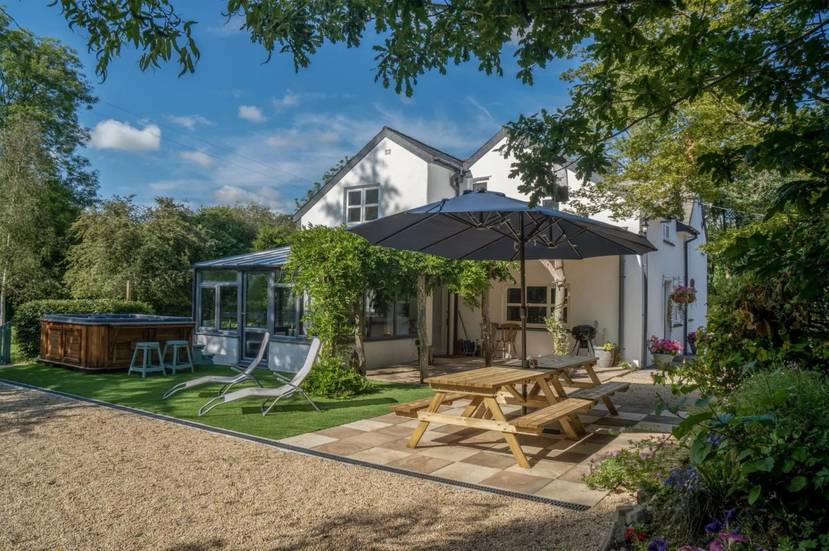 White Mill - 4 Bedroom Holiday Home - Lampeter Velfrey - Narberth