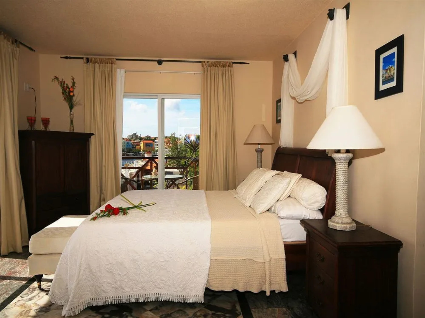 The Plaza Hotel Curacao and Casino