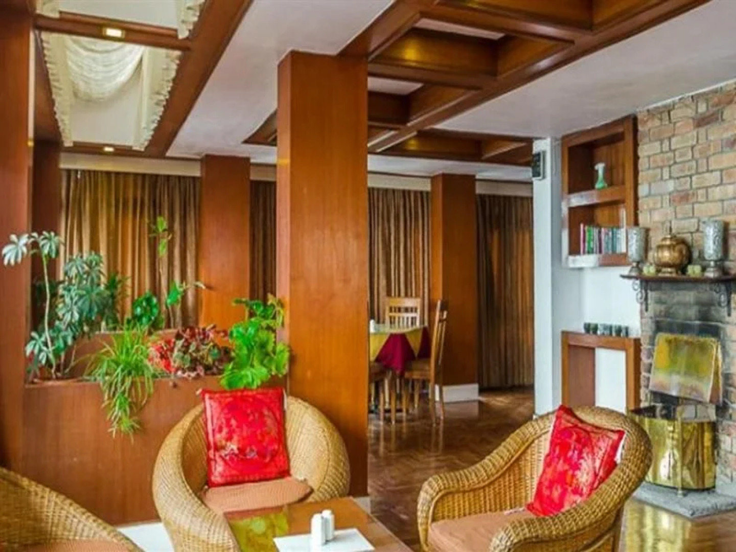 Hotel Shangri-La Regency