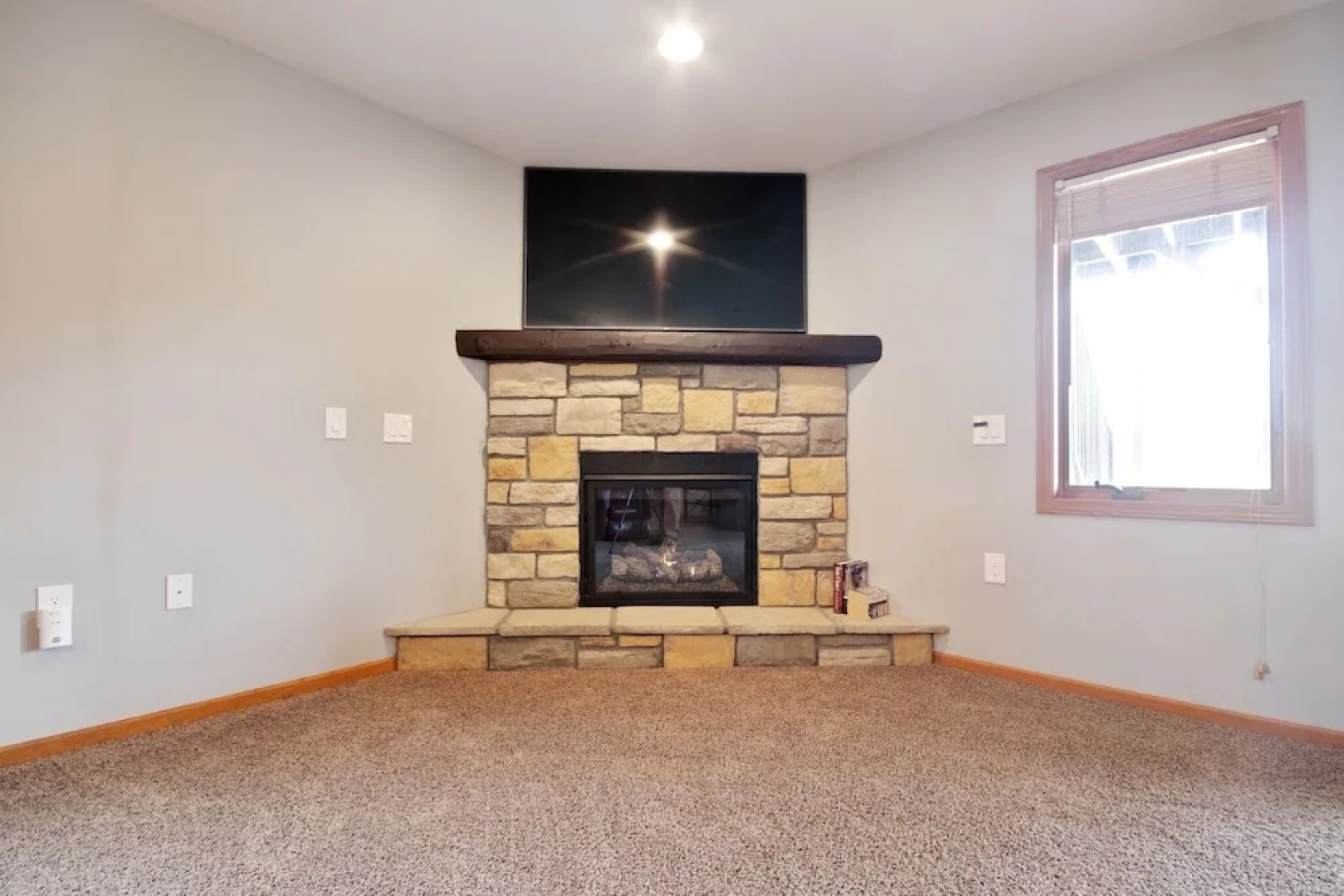 First Floor 3 BR Condo, Northern Bay Golf Course by RedAwning