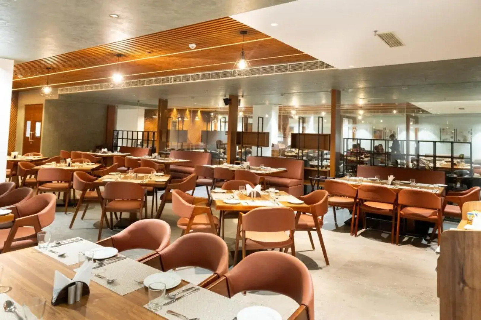 OYO Premium East Nada