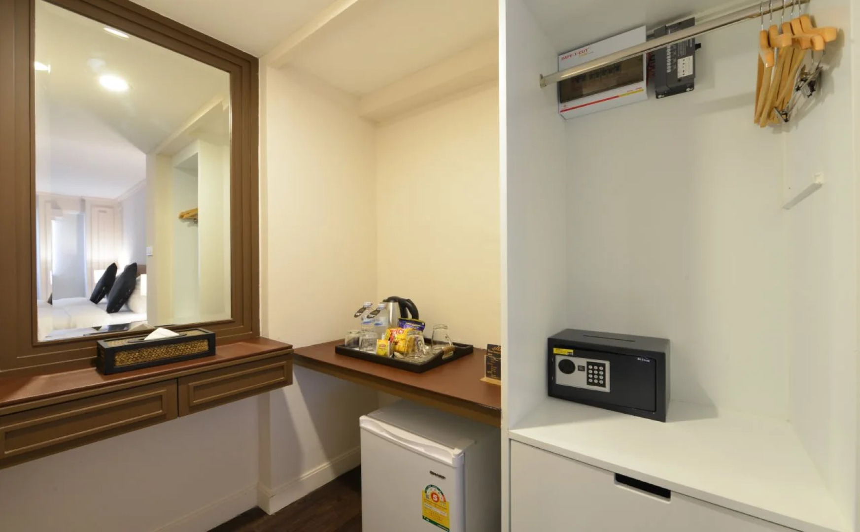 Siam Champs Elyseesi Unique Hotel