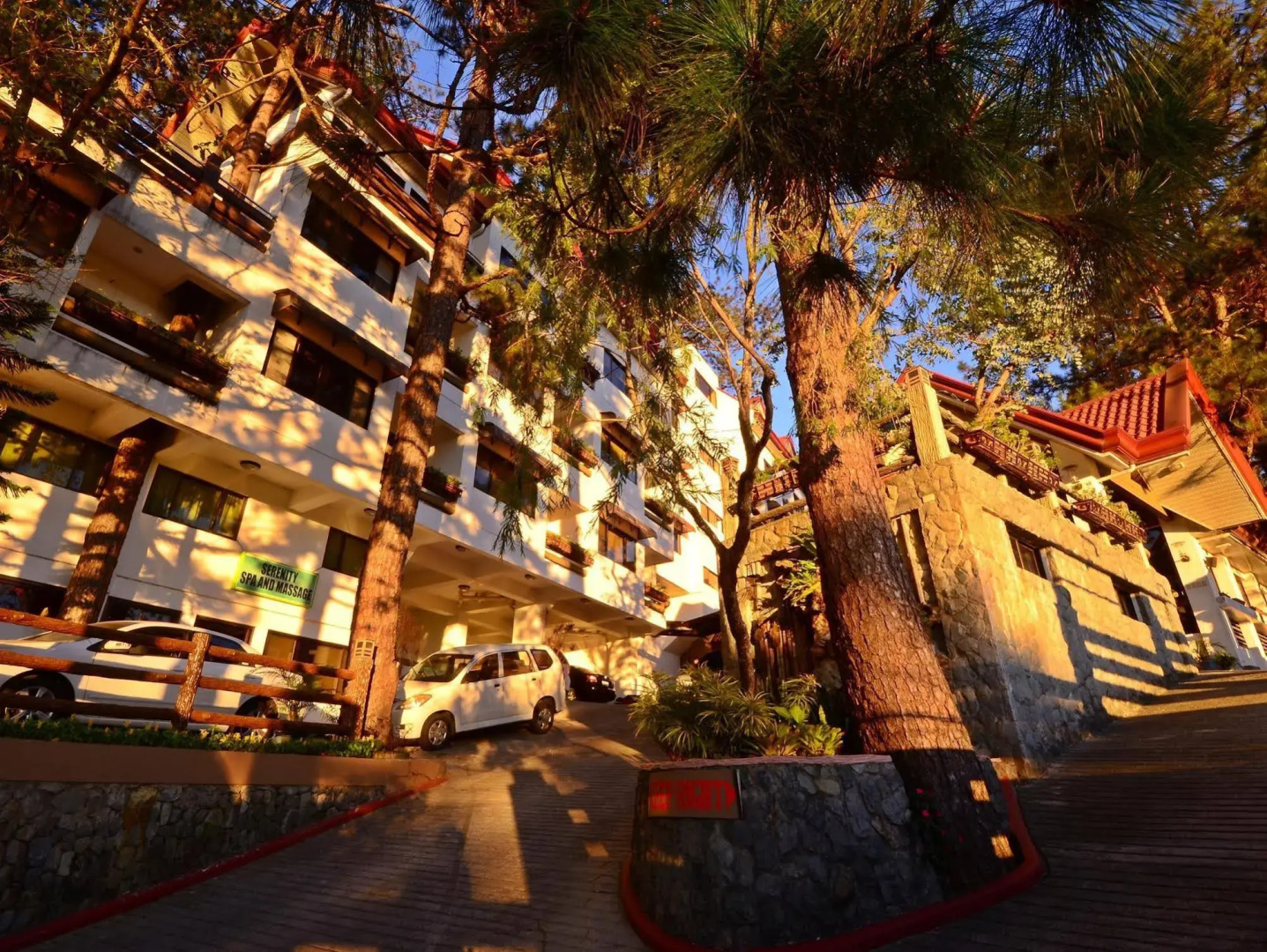 Mines View Park Hotel