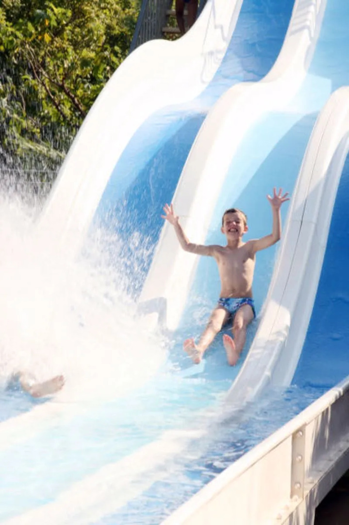 Holiday Home Le Mediterranée - AGL253