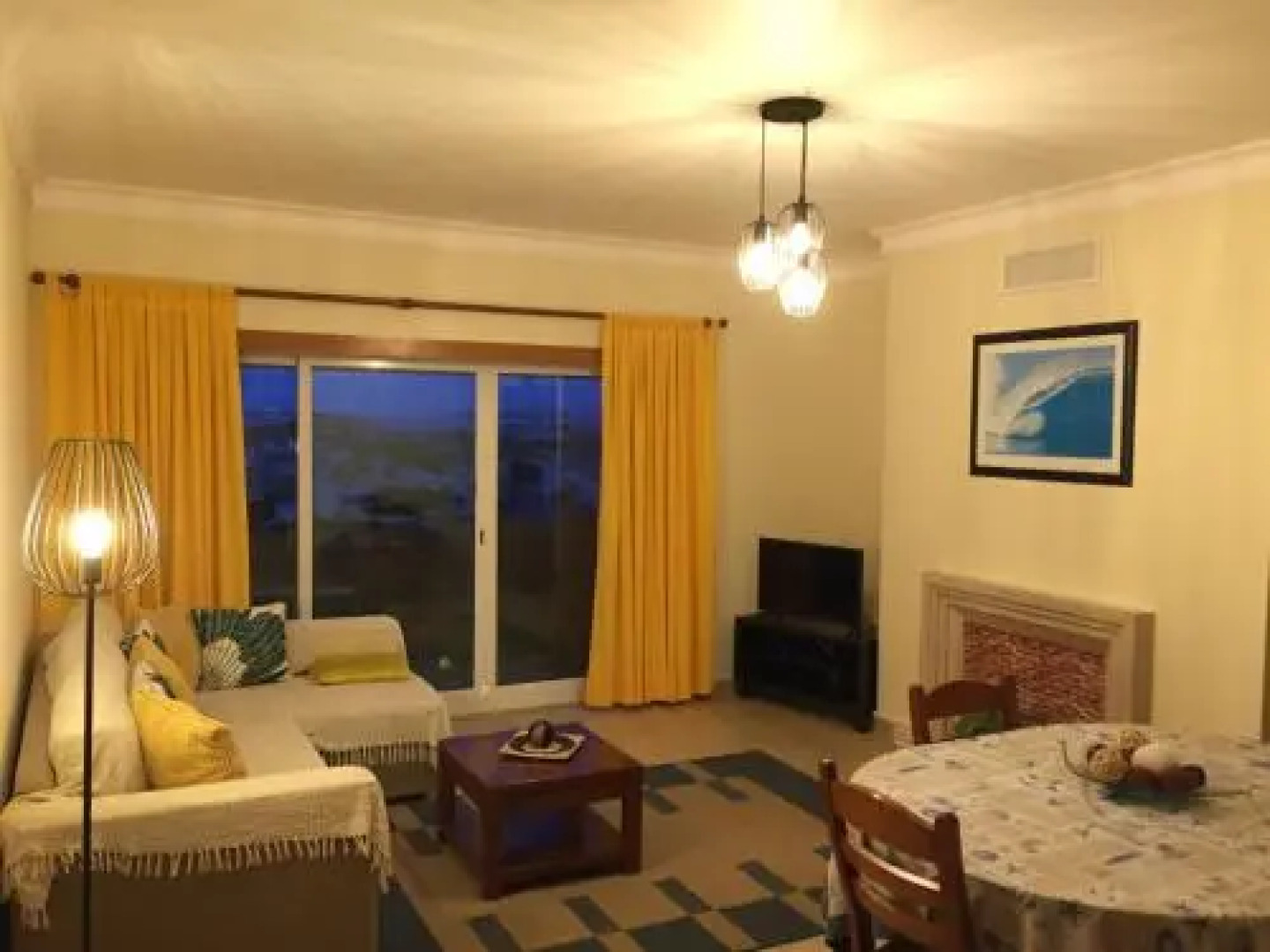 Sun & Wave Apartment