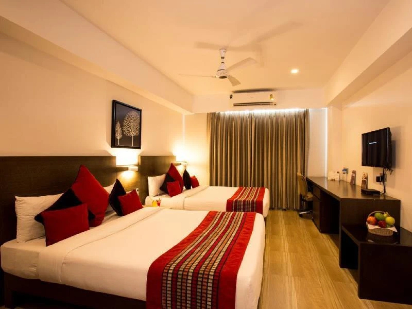 Milestone Hotel And Banquets