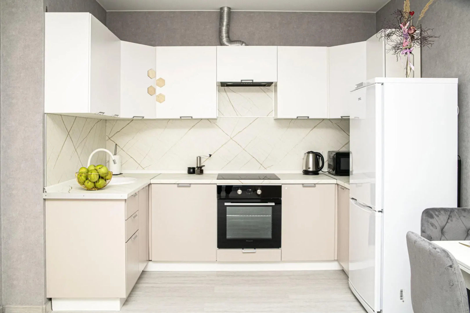 SunSet (СанСет) на улице Героя Советского Союза Аристархова