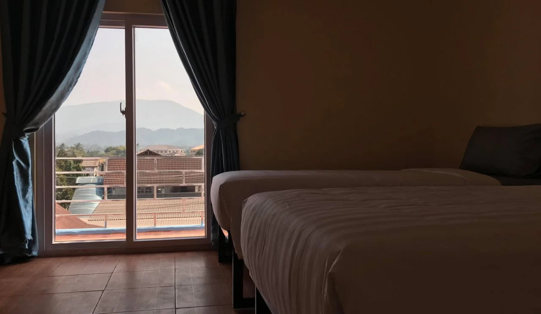 Nana Backpacker Hostel