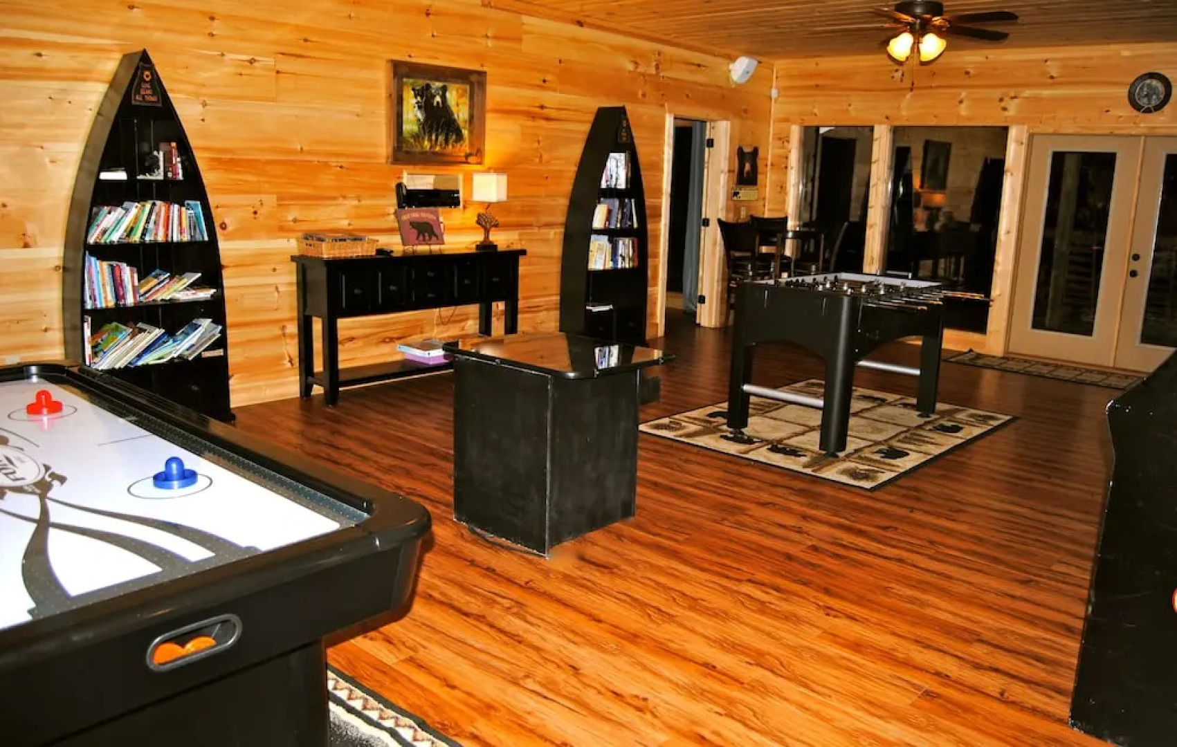 Gatlinburg Mansion - Fourteen Bedroom Cabin