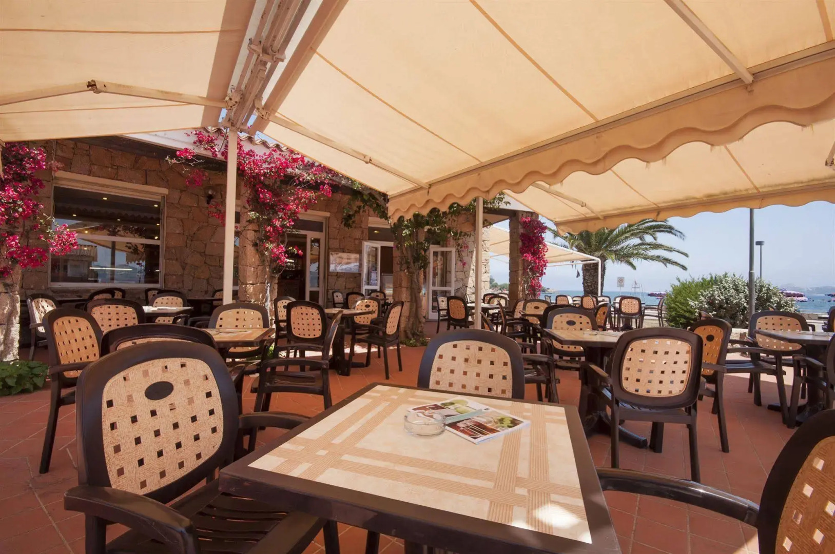 Blu Hotel Laconia Village