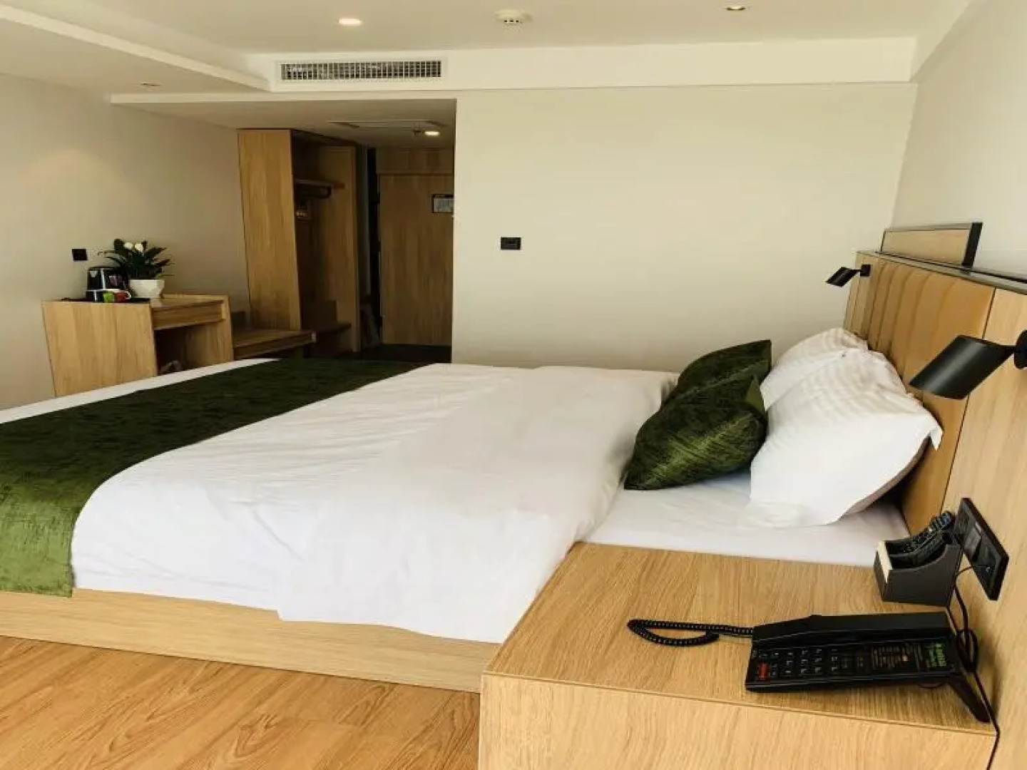 Green Tree Inn Baicheng Taobei District Railway Station