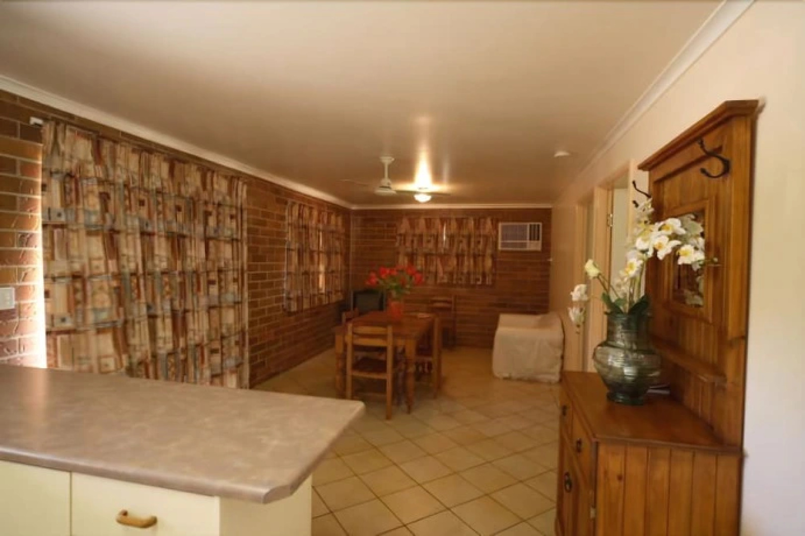 Rubyvale Motel & Holiday Units - An Adults Only Getaway